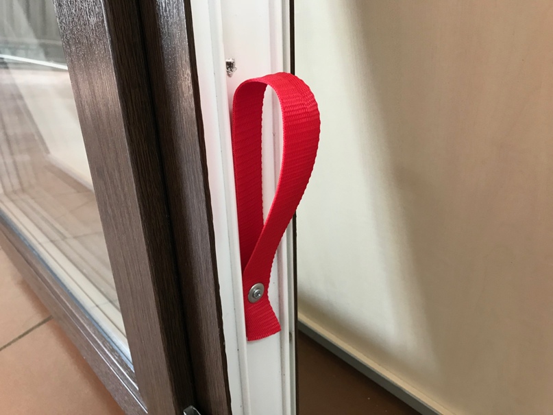 Ручка 400х25 с одним отверстием Ручка 400х25 с одним отверстием