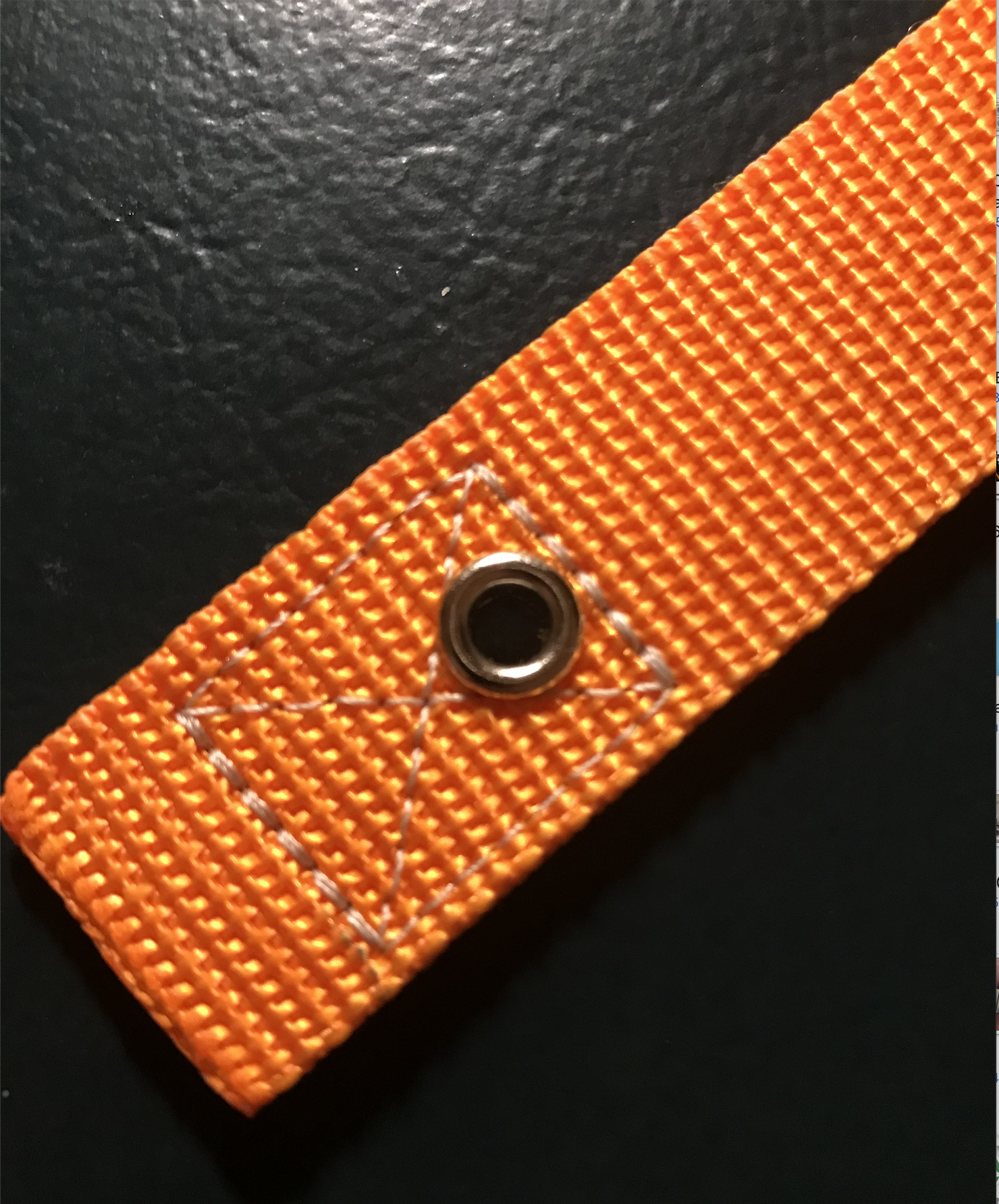 Ручка 450х25 многоразовая с люверсом Ручка 450х25 многоразовая с люверсом